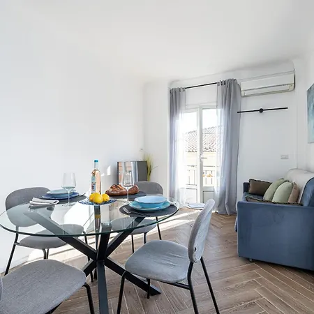 Saint Charles - Happy Apartament